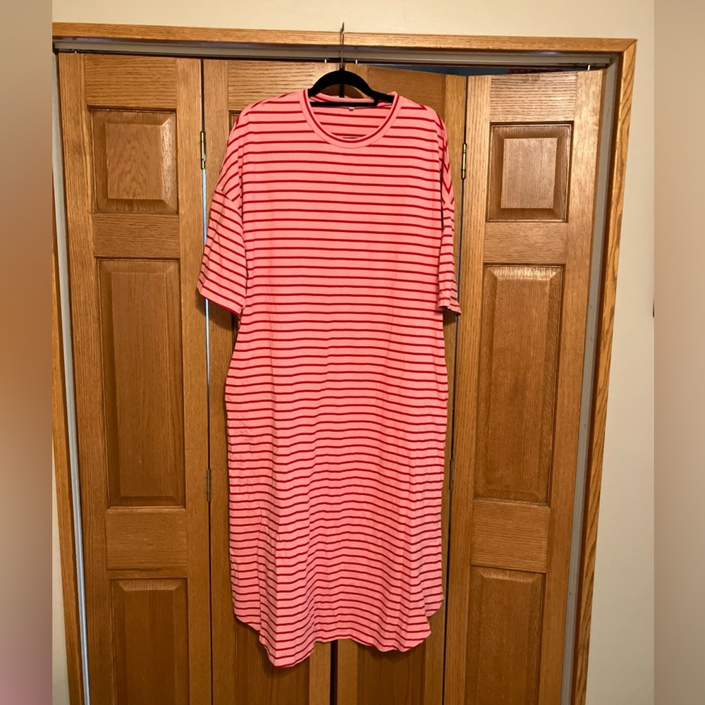 t shirt dress XL pink and red stripped